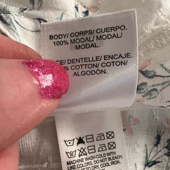 Lucky Brand semi sheer floral pattern size M blouse - Picture 8 of 8